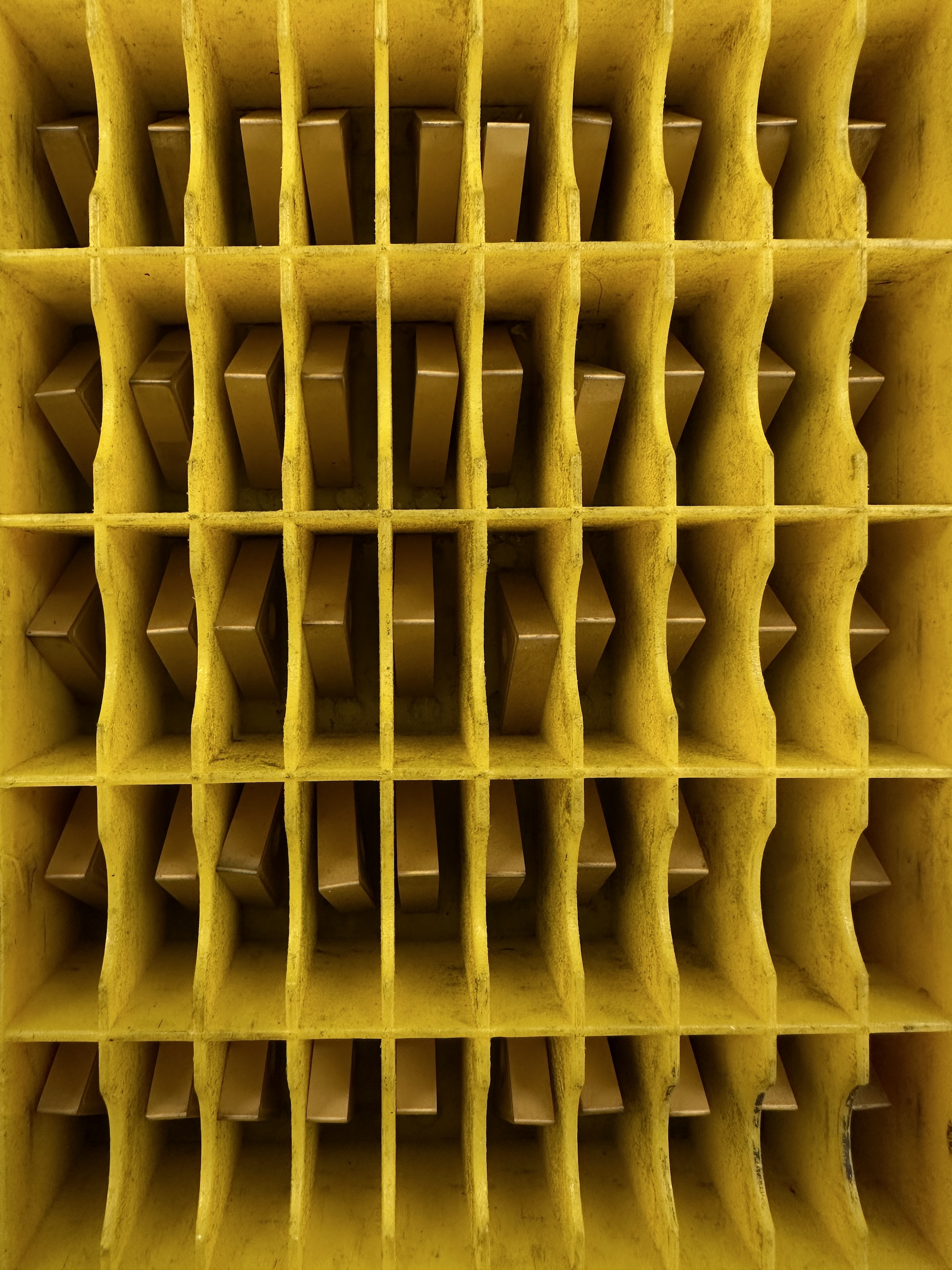 box with inserts for turning. photo.
