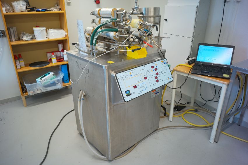 corrosion machine. photo.